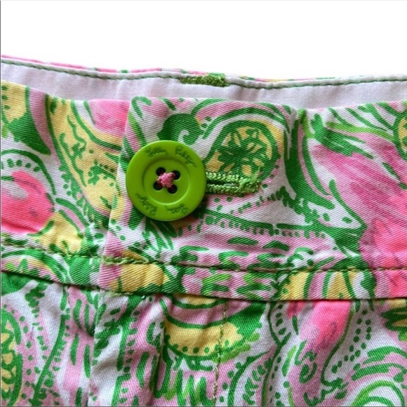 Lilly Pulitzer Resort White Hot Wings Walsh Shorts Flamingos Size 00 EUC - Picture 3 of 8